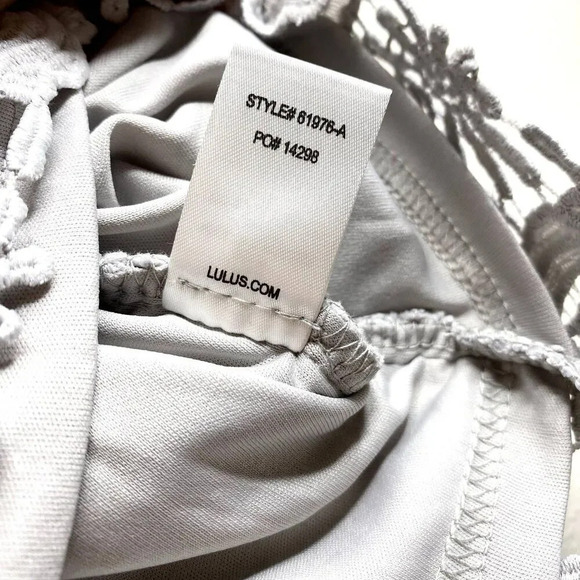 Lulu's Women's M Love Poem Light Grey Floral Lace Crochet Halter Mini Dress - Picture 11 of 11